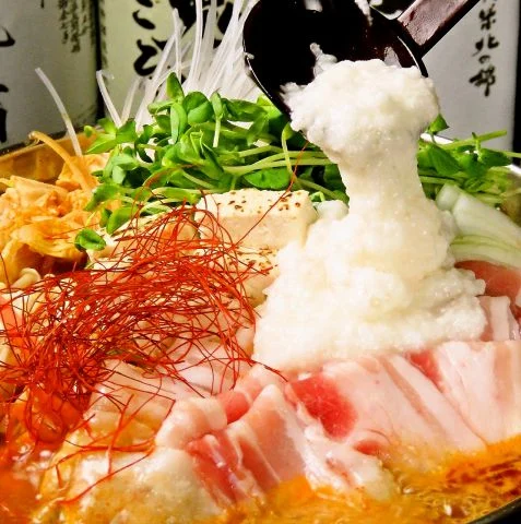 狸小路で北海道の食材にこだわった料理やあったか鍋が味わえる居酒屋です